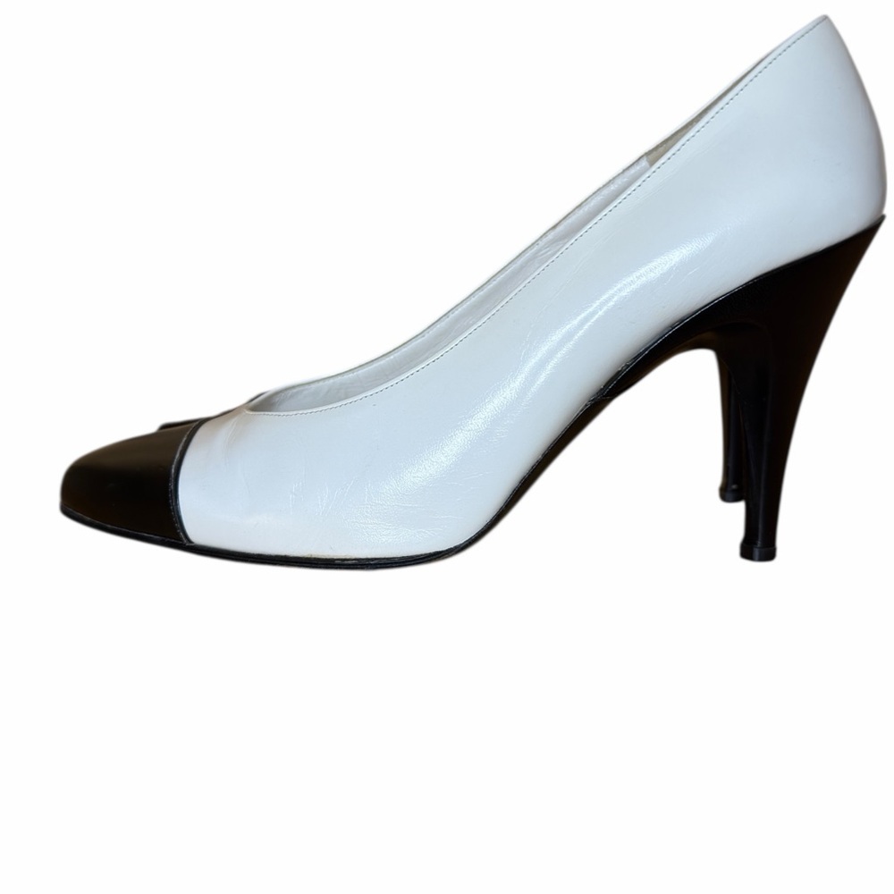 RARE Vintage Christian Dior Designer Cap Toe Pumps Ivory Black Leather Heels - Picture 9 of 16